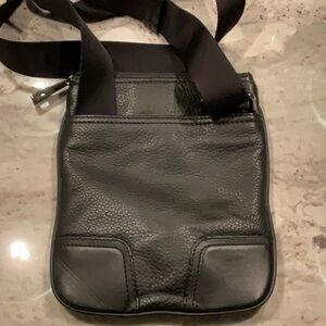 Hugo BOSS Black Magma 💯 leather Bag. Unisex